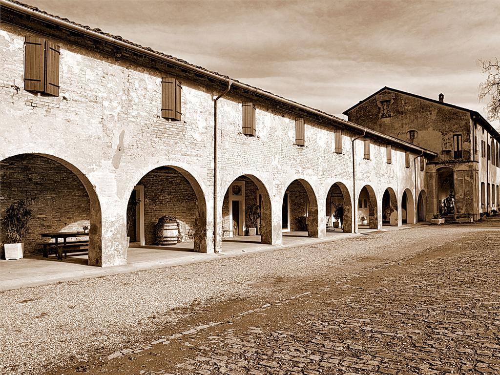 Antica Grancia Benedettina Villa Колорно Екстериор снимка